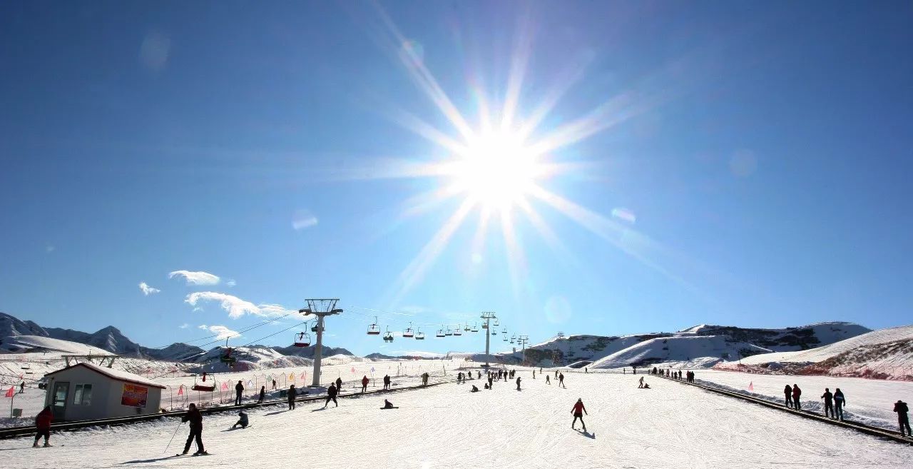 天河山滑雪场图片